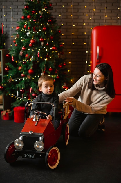 10 Affordable and Enjoyable Methods to Keep Children Amused During the Christmas Holidays