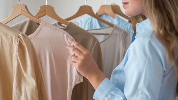 3 Strategies to Convert Your Wardrobe into Money