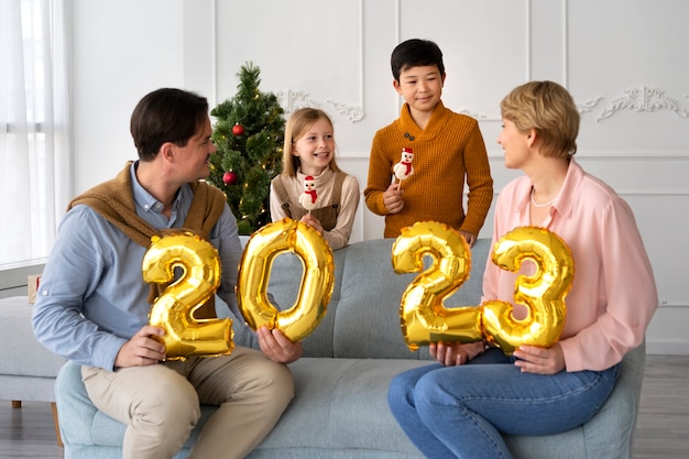4 Economical Methods to Celebrate the New Year with Your Children