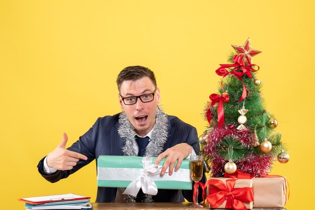 5 Holiday Spending Traps and Strategies to Overcome Them