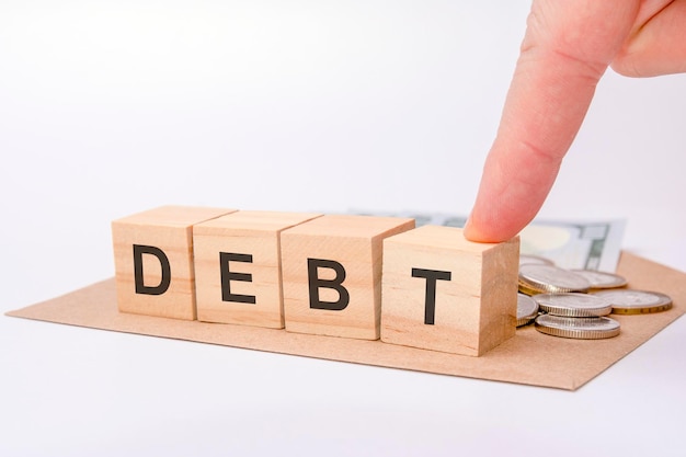 Is it Necessary to Clear Debt Prior to Making Investments?