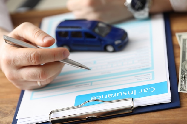 Reasons to Opt for a $1,000 Deductible on Your Car Insurance