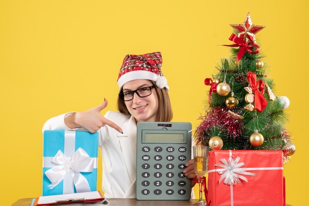 Setting Financial Limits for the Holiday Season: A Guide