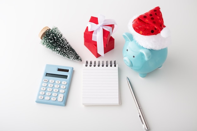 Setting Financial Limits for the Holiday Season: A Guide