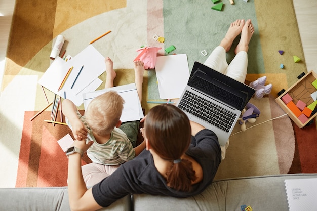 Three Advices for Mothers Working from Home