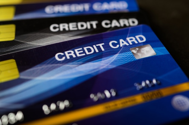 Which is Superior: A Credit Card or a Debit Card?